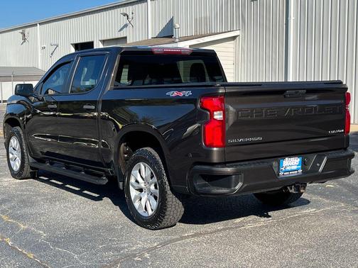 2021 Chevrolet Silverado 1500 Custom