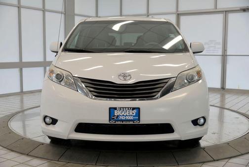 2014 Toyota Sienna XLE
