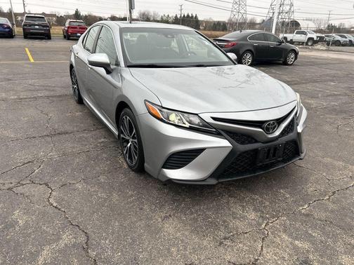 2019 Toyota Camry SE