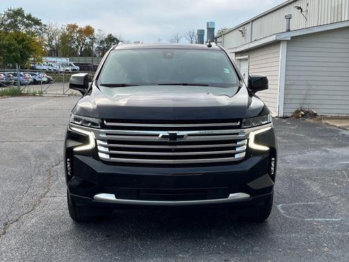 2022 Chevrolet Suburban 4WD High Country