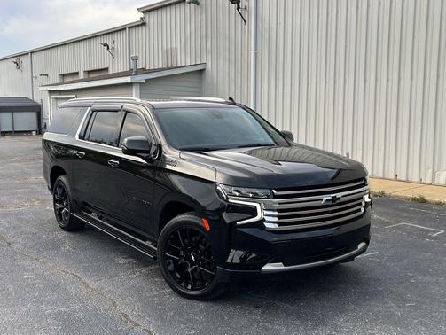 2022 Chevrolet Suburban 4WD High Country