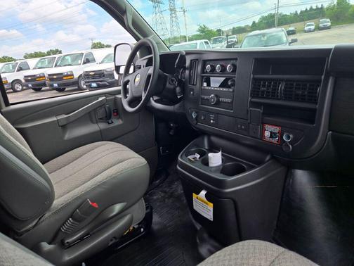 Summit White 2026 Chevrolet Express 2500 Work Van