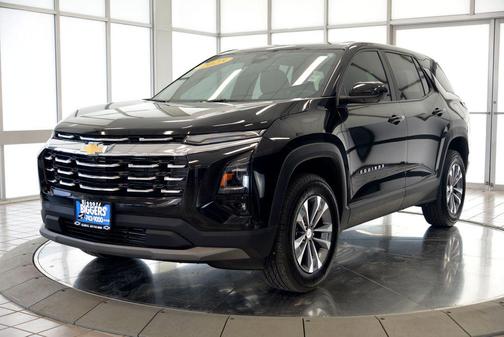 Mosaic Black Metallic 2025 Chevrolet Equinox 1LT