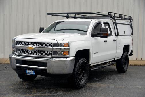 Summit White 2019 Chevrolet Silverado 2500 WT