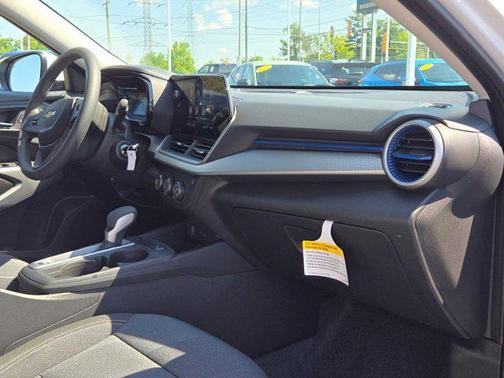 2025 Chevrolet Trax LS