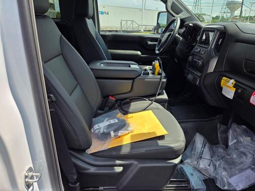 2025 Chevrolet Silverado 3500 WT