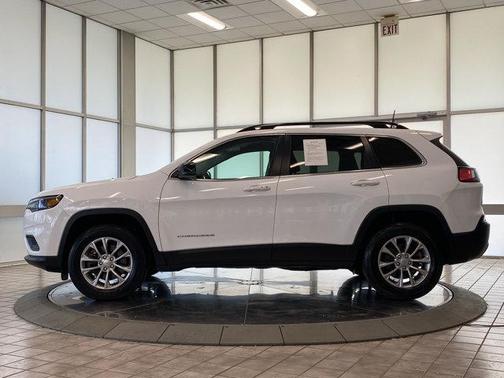 2022 Jeep Cherokee Latitude Lux