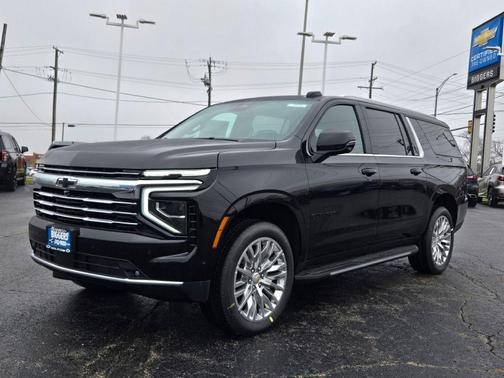 2026 Chevrolet Suburban LT