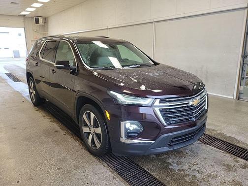 2023 Chevrolet Traverse LT Leather