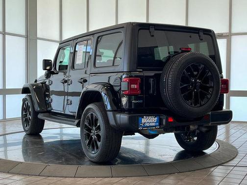 2022 Jeep Wrangler Unlimited 4xe Sahara