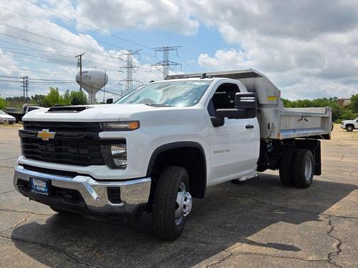 2025 Chevrolet Silverado 3500 WT