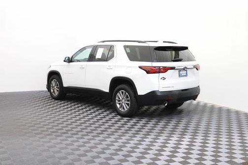 Summit White 2023 Chevrolet Traverse LT Cloth