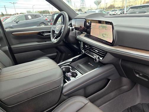 2026 Chevrolet Suburban High Country, 4WD