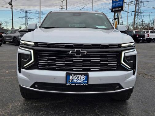Polar White Tricoat 2026 Chevrolet Suburban High Country, 4WD