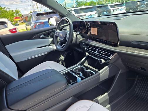 Sterling Gray Metallic 2026 Chevrolet Traverse High Country