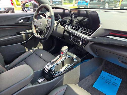 2025 Chevrolet Trax FWD 2RS