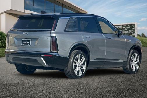 Argent Silver Metallic 2026 Cadillac VISTIQ Luxury