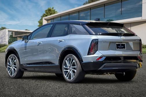 Argent Silver Metallic 2026 Cadillac OPTIQ Premium Sport