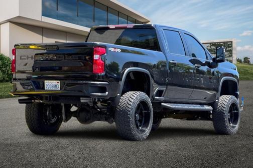 Black 2022 Chevrolet Silverado 2500 Custom