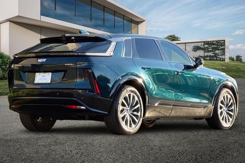 2024 Cadillac LYRIQ Sport