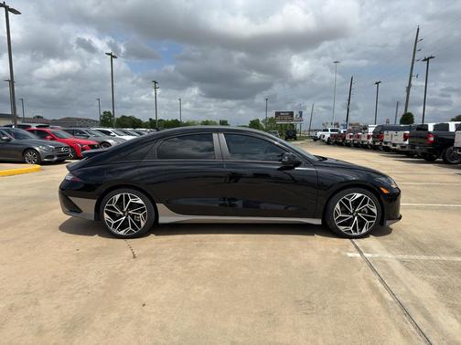 Onyx Black 2024 Hyundai IONIQ 6 SEL