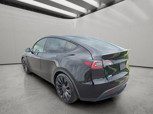 Solid Black 2022 Tesla Model Y Performance Dual Motor All-Wheel Drive
