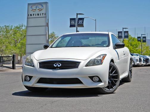 Majestic White 2015 INFINITI Q60 S Limited