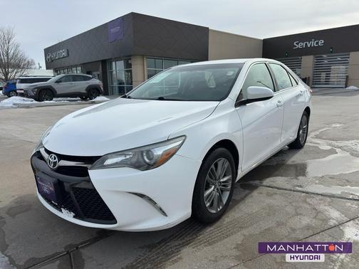 2017 Toyota Camry SE