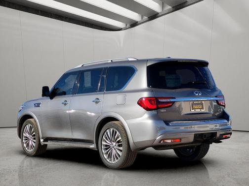 2018 INFINITI QX80 Base