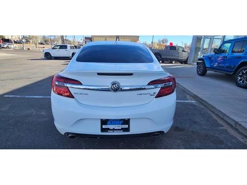 Summit White 2017 Buick Regal Turbo