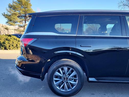 2026 INFINITI QX80 PURE AWD