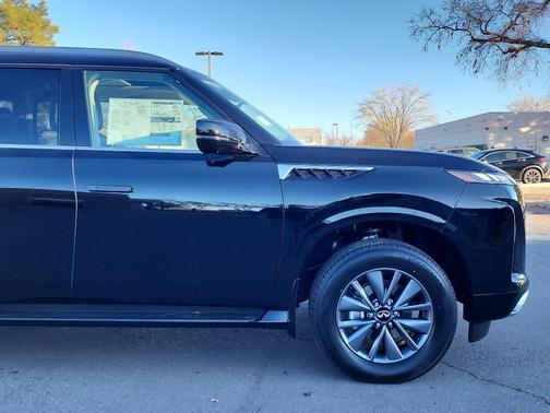 2026 INFINITI QX80 PURE AWD
