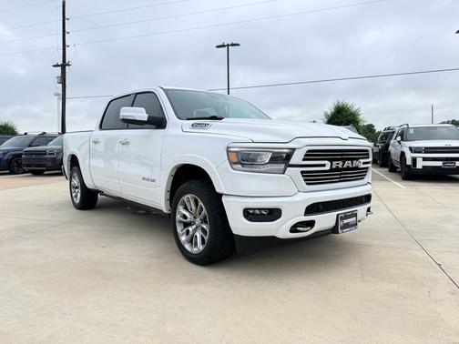 Bright White Clearcoat 2021 RAM 1500 Laramie
