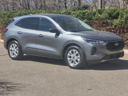 Carbonized Gray Metallic 2024 Ford Escape Active
