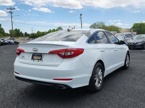 Quartz White Pearl 2016 Hyundai SONATA SE