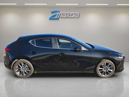 2025 Mazda Mazda3 FWD w/Preferred Package