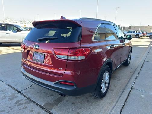 2018 Kia Sorento LX