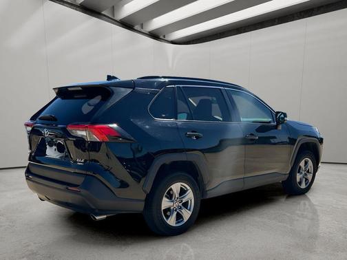 Midnight Black Metallic 2022 Toyota RAV4 XLE