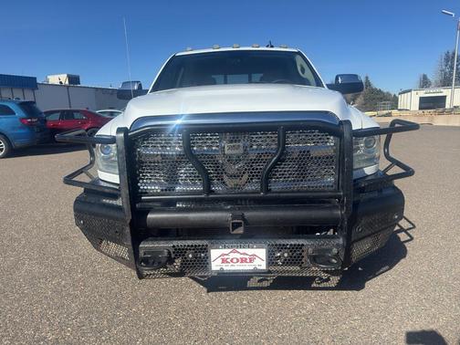 2018 RAM 2500 Laramie Crew Cab 4x4 8' Box