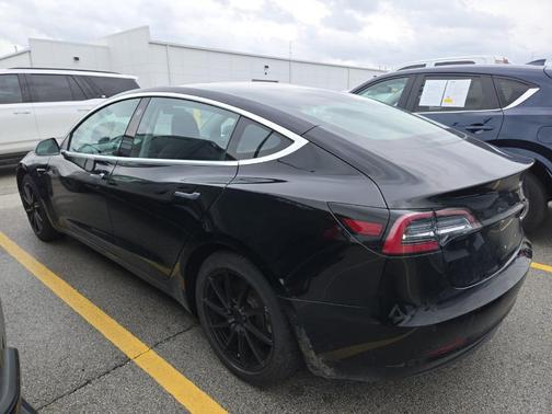 Obsidian Black Metallic 2018 Tesla Model 3 Long Range