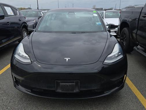 Obsidian Black Metallic 2018 Tesla Model 3 Long Range