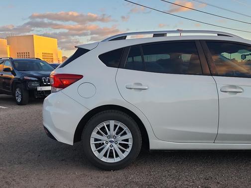 2017 Subaru Impreza 2.0i Premium