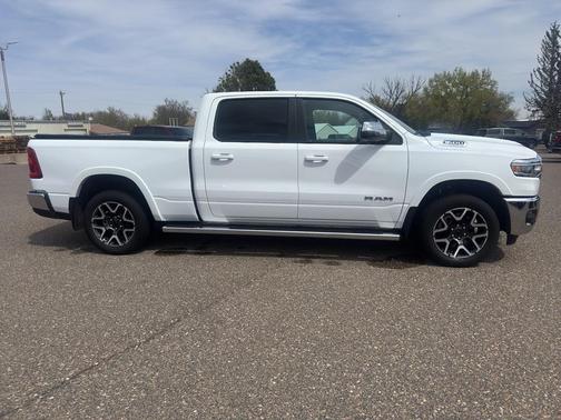 Bright White Clearcoat 2025 RAM 1500 Laramie
