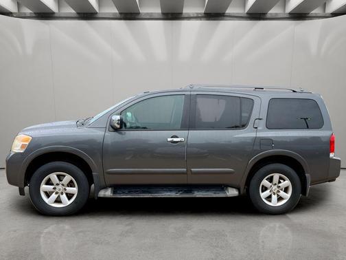 Smoke 2010 Nissan Armada SE