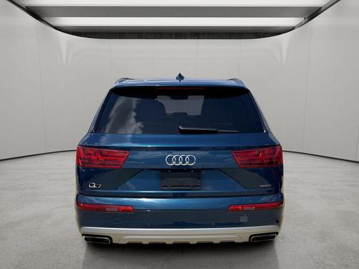 Ink Blue Metallic 2018 Audi Q7 2.0T Premium Plus