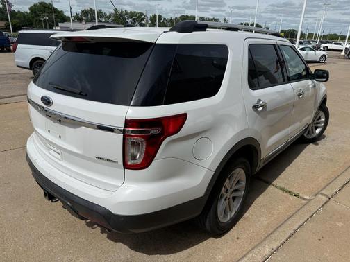 White Platinum Metallic Tri-Coat 2014 Ford Explorer XLT