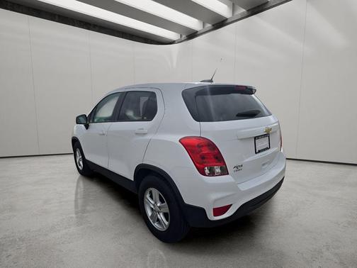 Summit White 2020 Chevrolet Trax LS