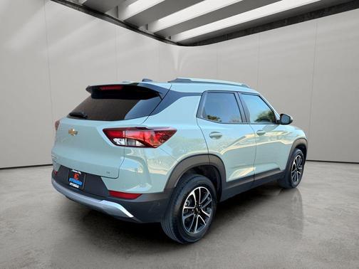 Cacti Green 2025 Chevrolet Trailblazer LT