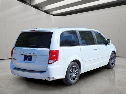 Bright White Clearcoat 2015 Dodge Grand Caravan R/T