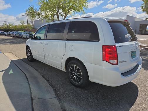 Bright White Clearcoat 2015 Dodge Grand Caravan R/T